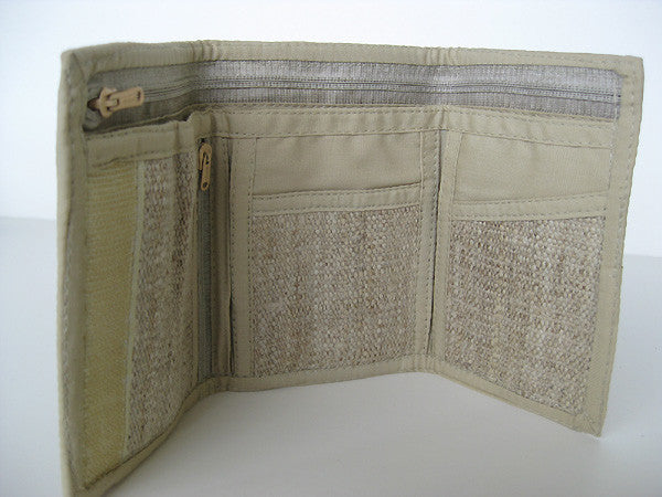 Hemp Wallet with Knot of Eternity Embroidery