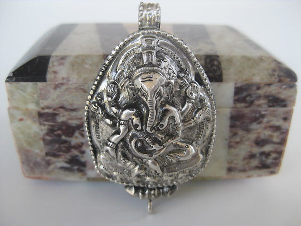 Sterling Silver Ganesha Elephant Gau Locket