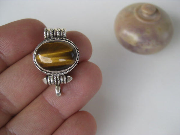 Tigers Eye Silver Gau Locket